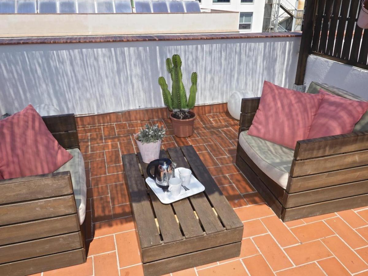 Sunny Rooftop *