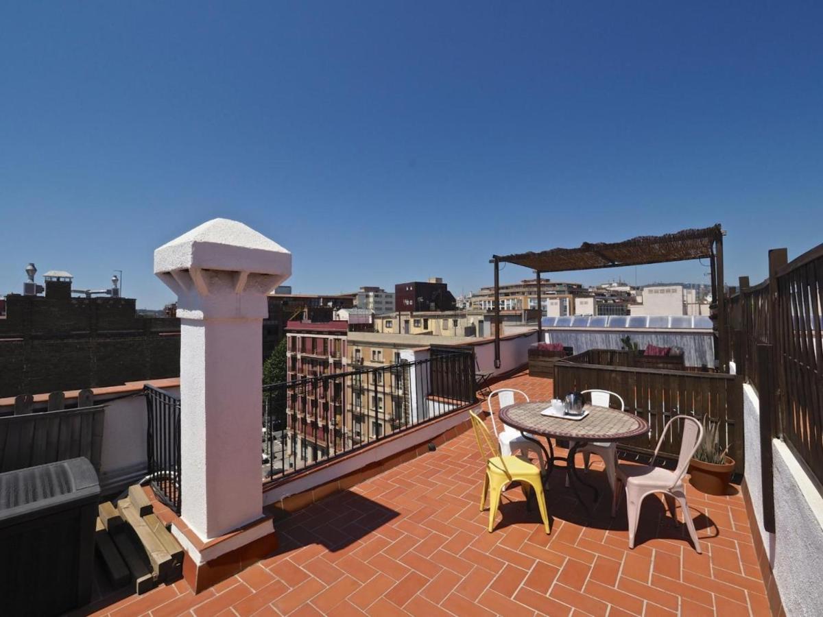 Sunny Rooftop Apartment